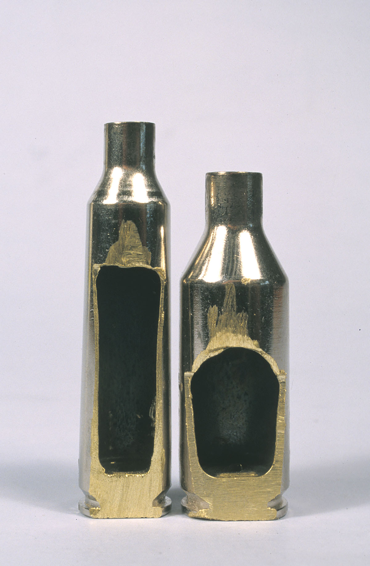 The .223 WSSM case (right) is very thick compared to the .22-250 Remington.